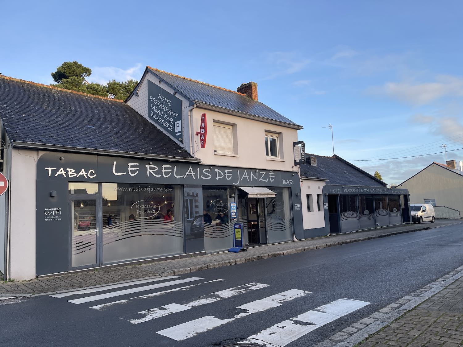 le relais de janzé